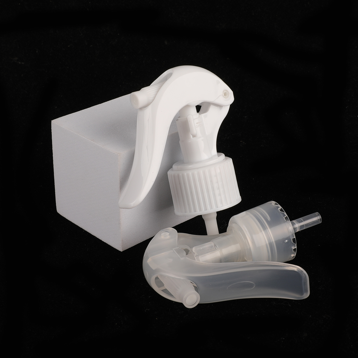 Высококачественный пользовательский логотип 24/410 28/410 Белый пластиковый ручной мини-распылитель триггера