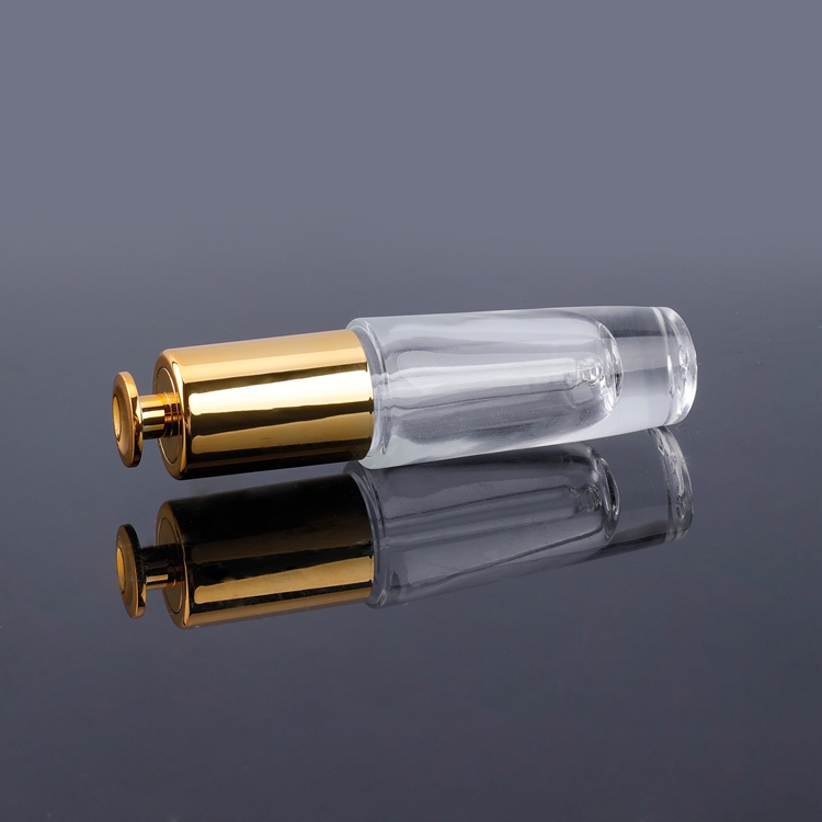 Производство упаковки Золото 15 мл Многоразовая стеклянная бутылка для сыворотки Эфирное масло Косметическая бутылка-капельница